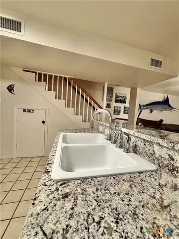 $379,000 | 458 15th Street, Port O'Connor, TX 77982