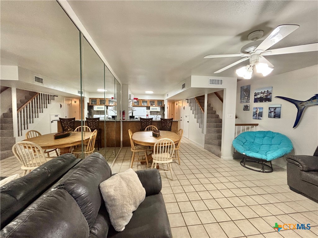 458 15th Street Port O'Connor, TX 77982 - Photo 10 of 47