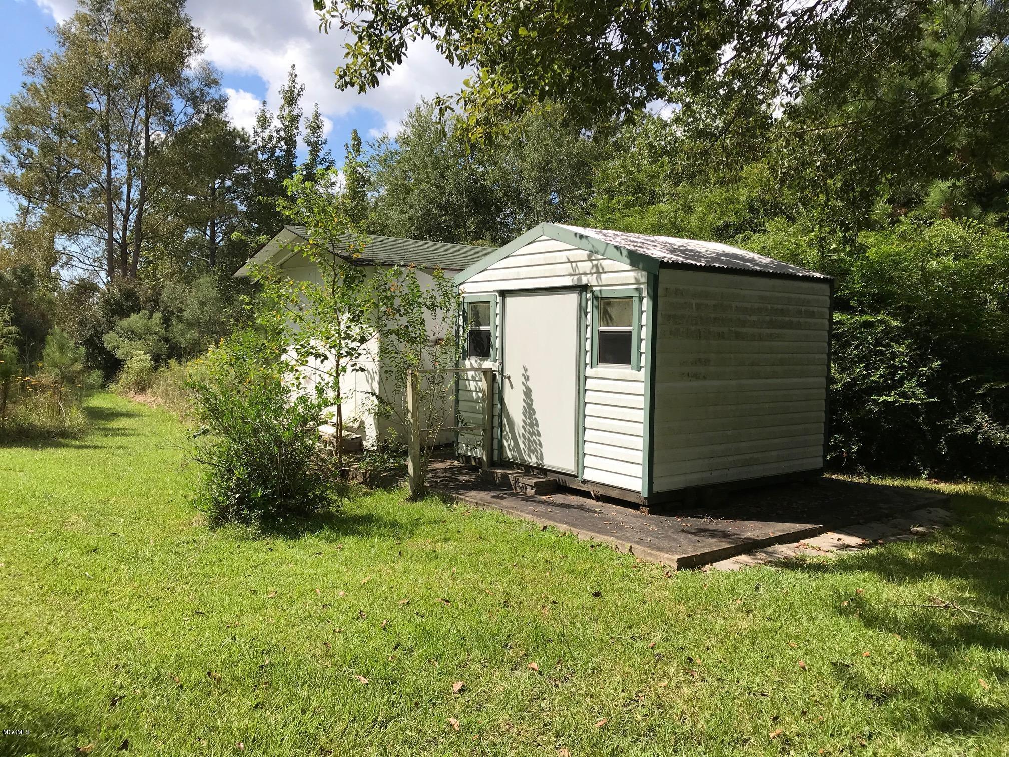 19141 Landon Road Gulfport, MS 39503 - Photo 13 of 15 IMG_7900