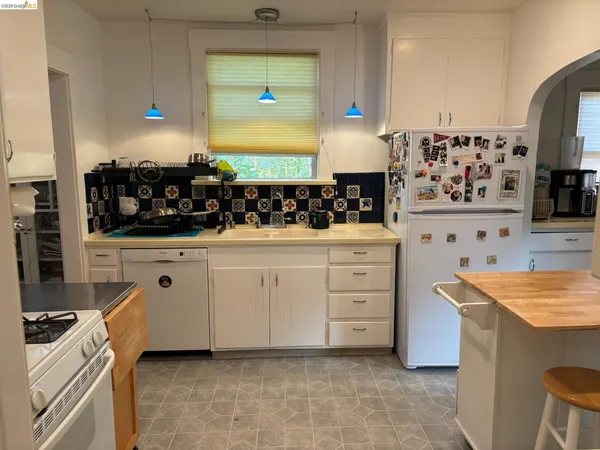 $1,279,000 | 1024 Elsinore Avenue, Oakland, CA 94602