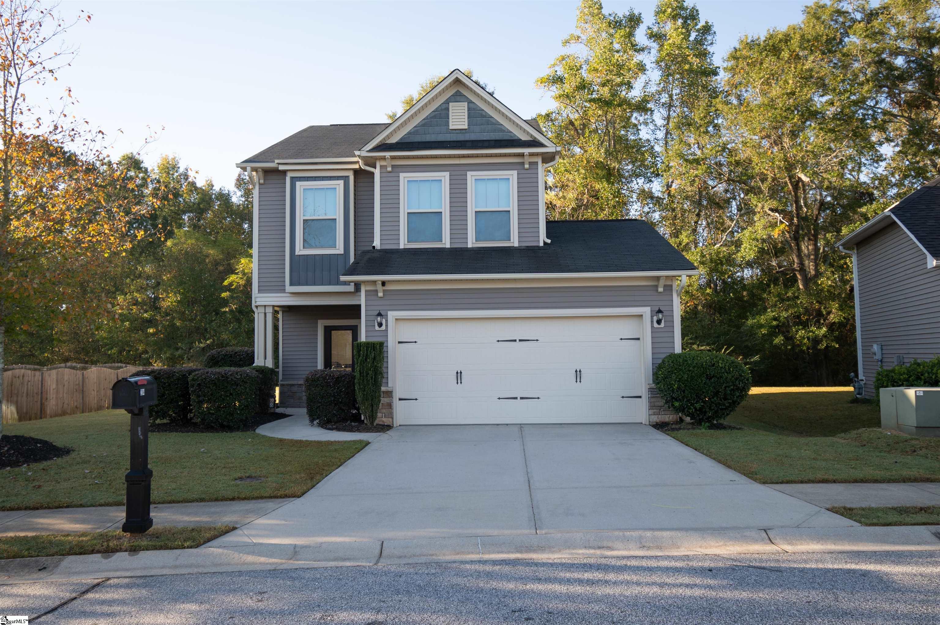 204 Rivers Edge Circle Simpsonville, SC 29680 - Photo 3 of 27
