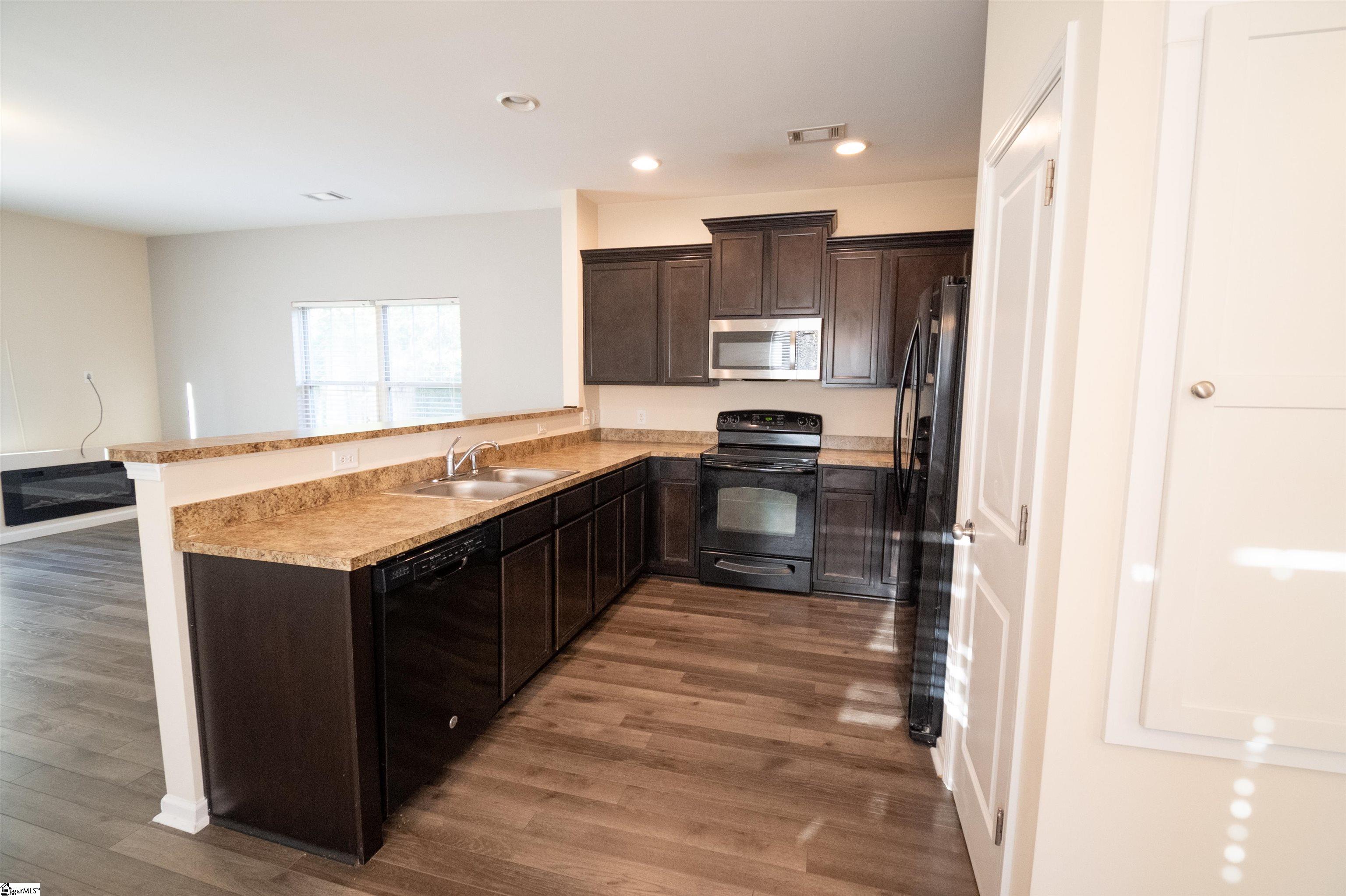 204 Rivers Edge Circle Simpsonville, SC 29680 - Photo 7 of 27