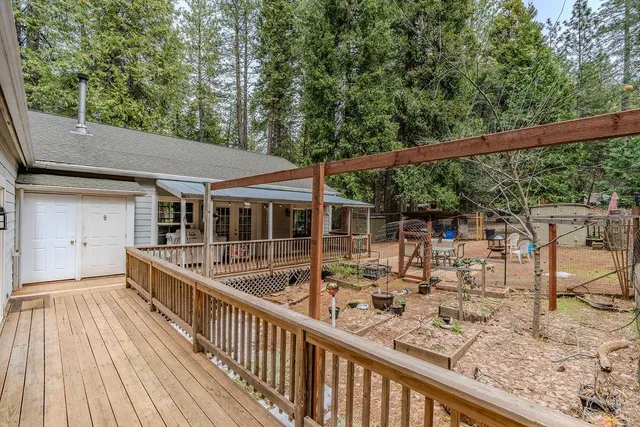 $395,000 | 25150 Overland Drive, Volcano, CA 95689