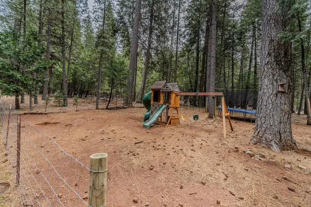 $395,000 | 25150 Overland Drive, Volcano, CA 95689