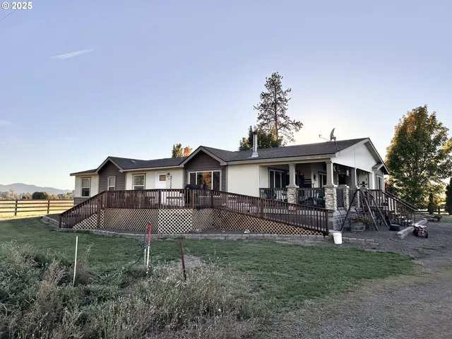 $489,900 | 1782 Bz Glenwood Highway, Glenwood, WA 98619