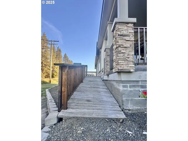 $489,900 | 1782 Bz Glenwood Highway, Glenwood, WA 98619