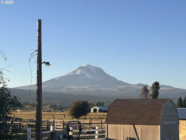 $489,900 | 1782 Bz Glenwood Highway, Glenwood, WA 98619