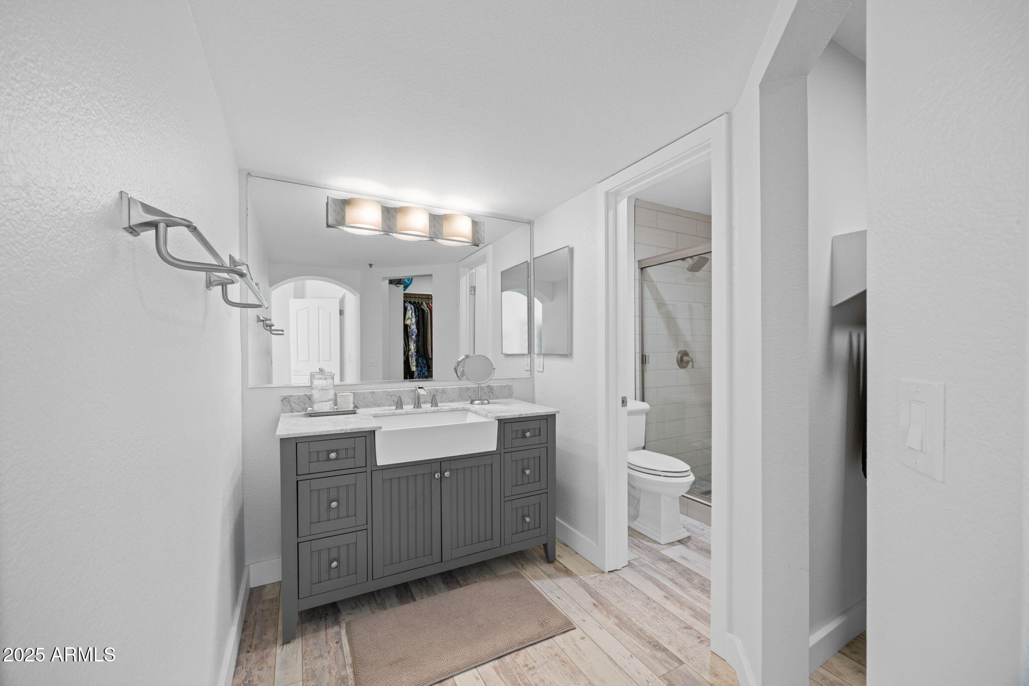 5104 North 32nd Street, Unit 453 Phoenix, AZ 85018 - Photo 12 of 29 21-web-or-mls-5104-n-32nd-st