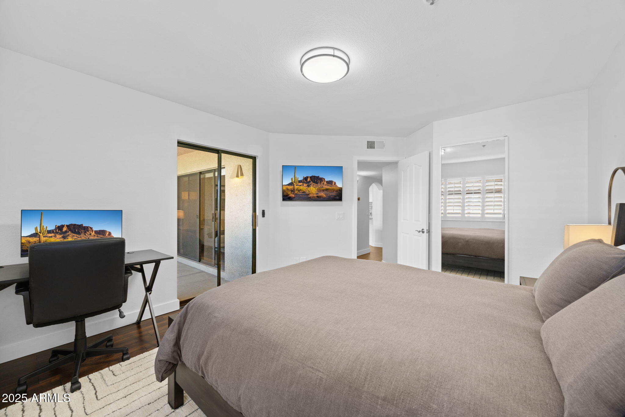 5104 North 32nd Street, Unit 453 Phoenix, AZ 85018 - Photo 15 of 29 24-web-or-mls-5104-n-32nd-st