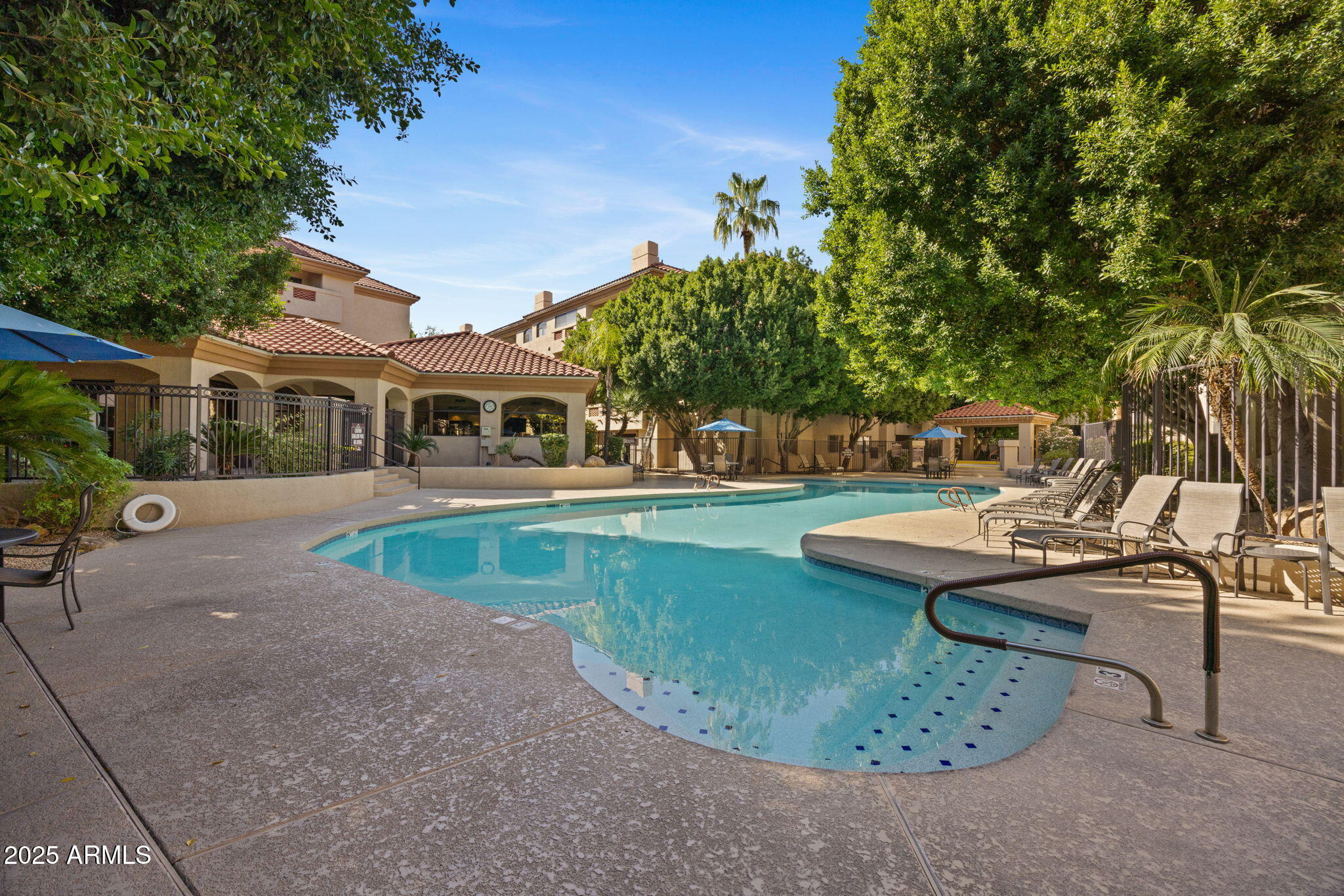 5104 North 32nd Street, Unit 453 Phoenix, AZ 85018 - Photo 21 of 29 30-web-or-mls-5104-n-32nd-st