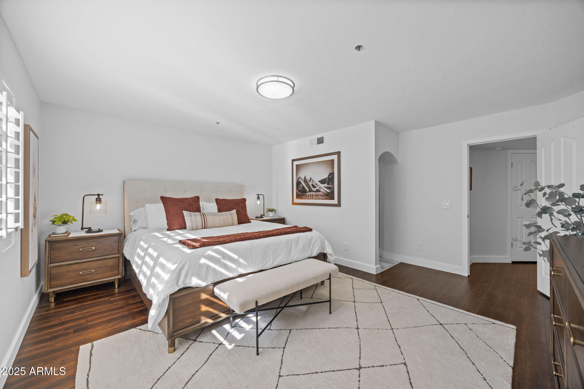 5104 North 32nd Street, Unit 453 Phoenix, AZ 85018 - Photo 10 of 29 19-web-or-mls-5104-n-32nd-st