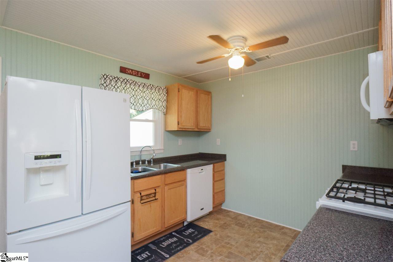 263 Lemonade Road Pacolet, SC 29372 - Photo 3 of 33