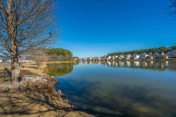 $2,350 | 105 Avonshire Drive, Summerville, SC 29483