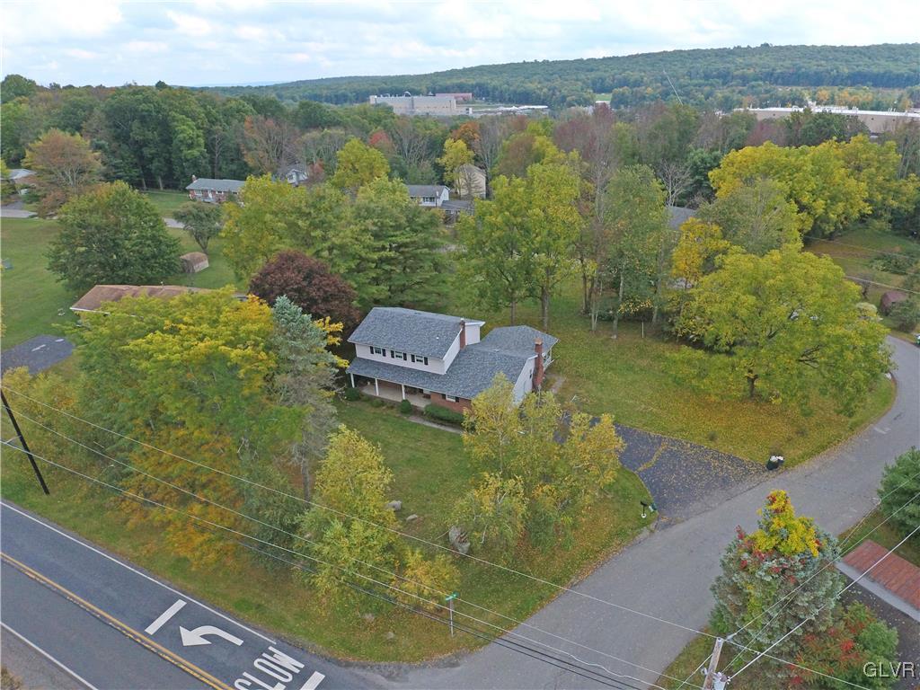 105 Burton Road Cresco, PA 18326 - Photo 4 of 43