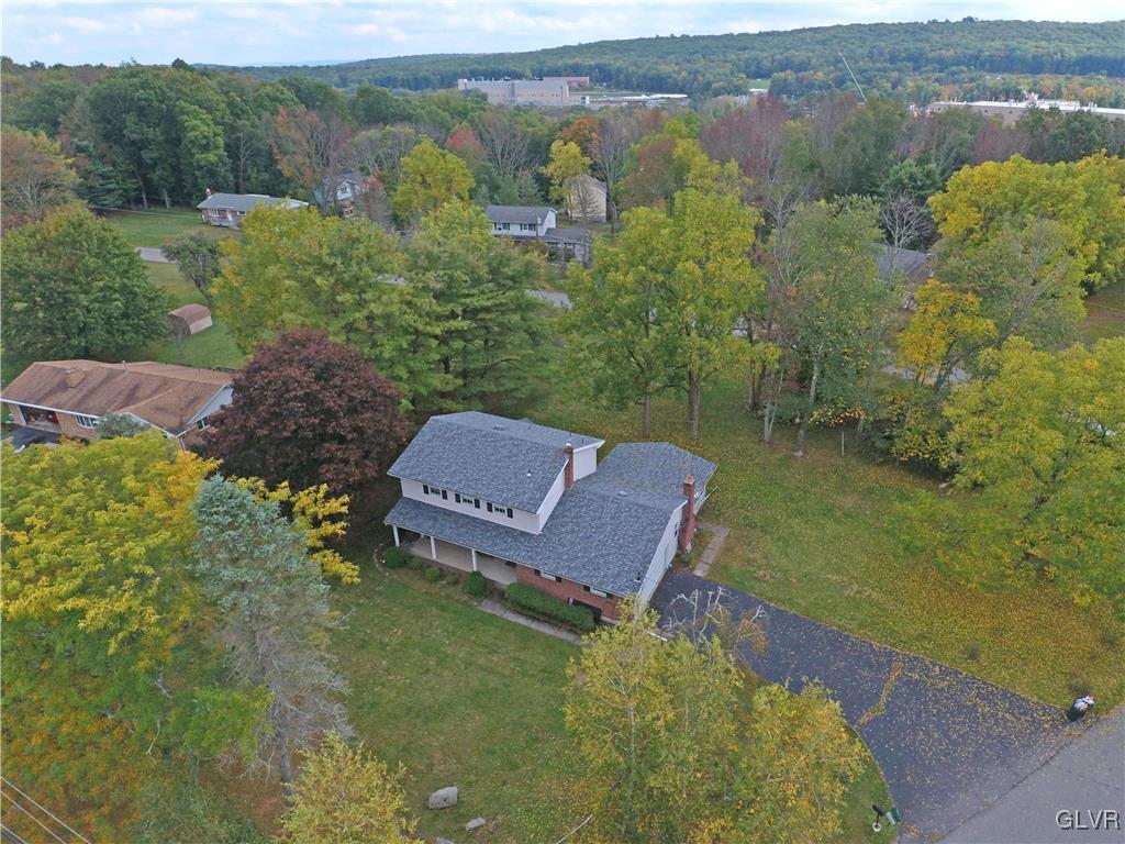 105 Burton Road Cresco, PA 18326 - Photo 5 of 43
