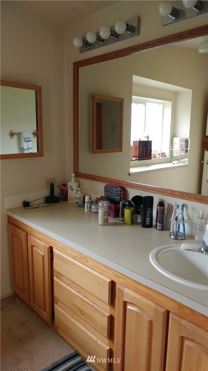 181 View Ridge Road Onalaska, WA 98570 - Photo 9 of 13 Gallery Image 9