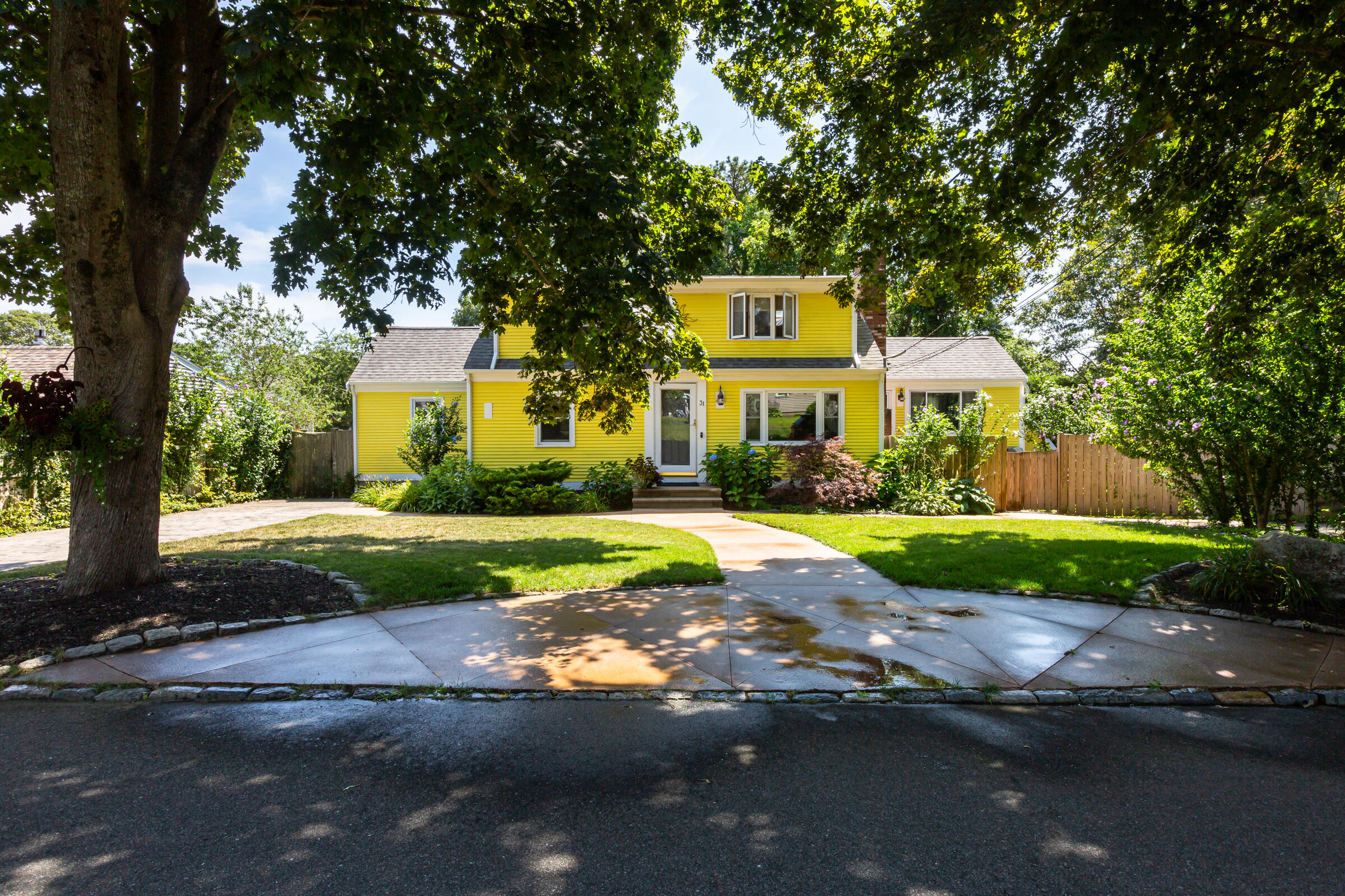 31 Soundview Road Centerville, MA 02632 - Photo 32 of 50 a view of road and sign board