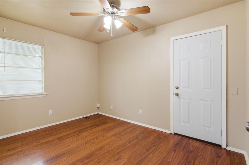 809 Milam Drive Euless, TX 76039 - Photo 17 of 25