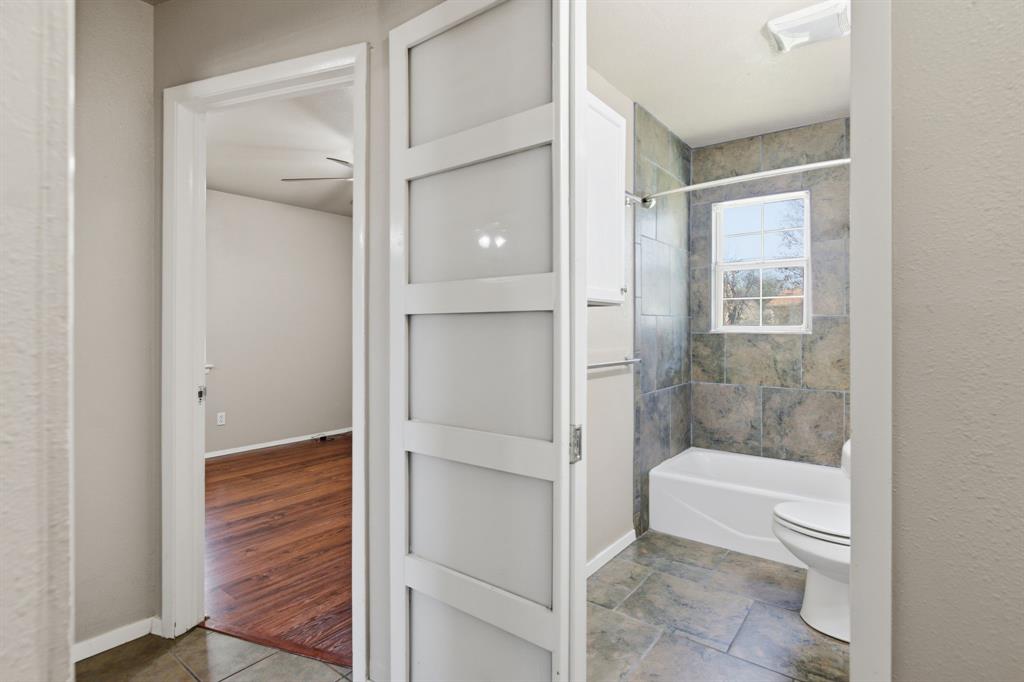 809 Milam Drive Euless, TX 76039 - Photo 20 of 25