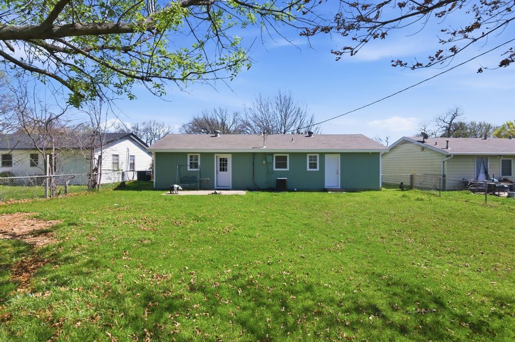 809 Milam Drive Euless, TX 76039 - Photo 23 of 25