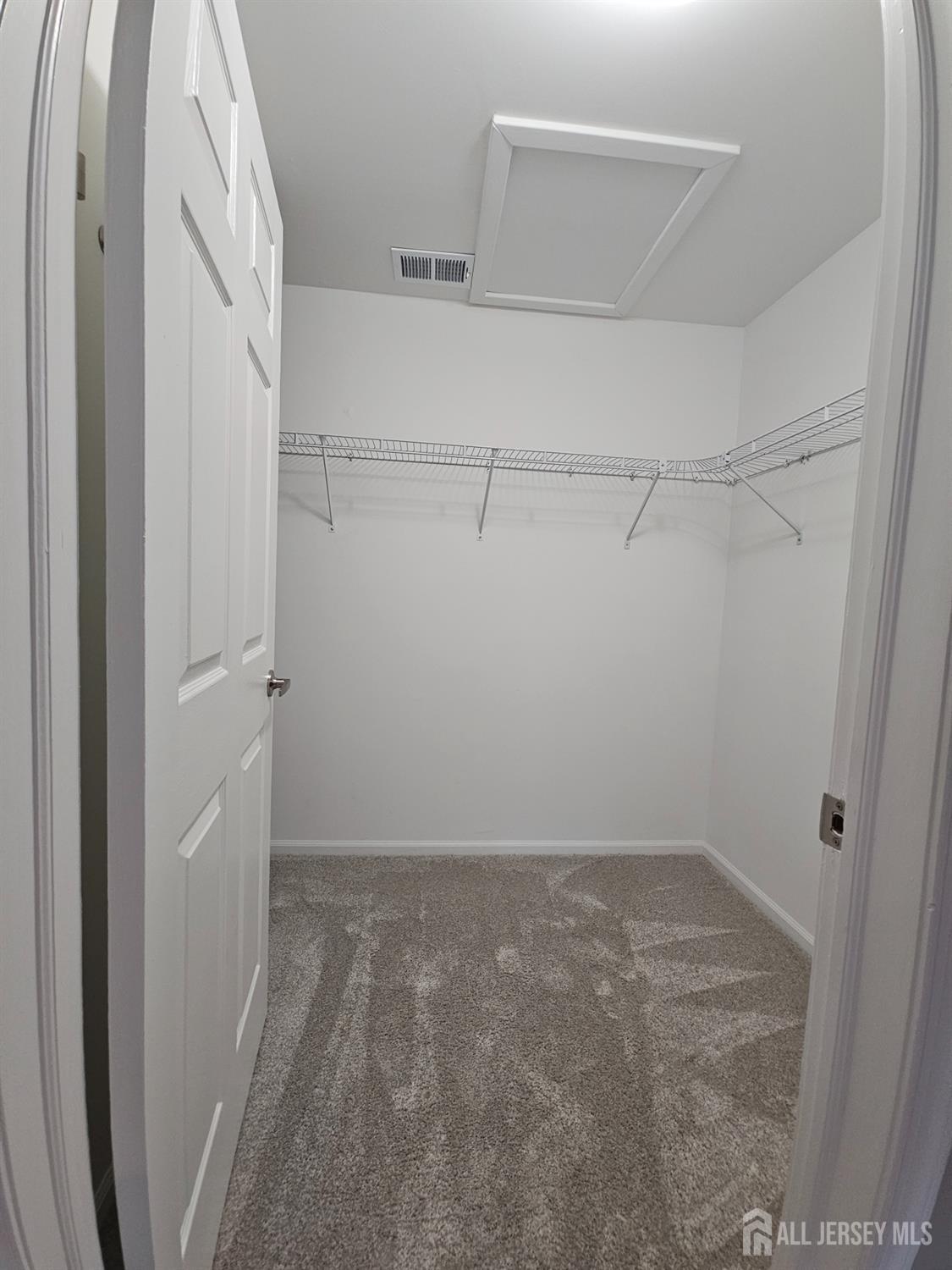 2809 Ridgefield Court Helmetta, NJ 08828 - Photo 19 of 38