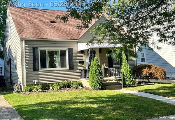 $2,800 | 1931 Webster Street, Birmingham, MI 48009