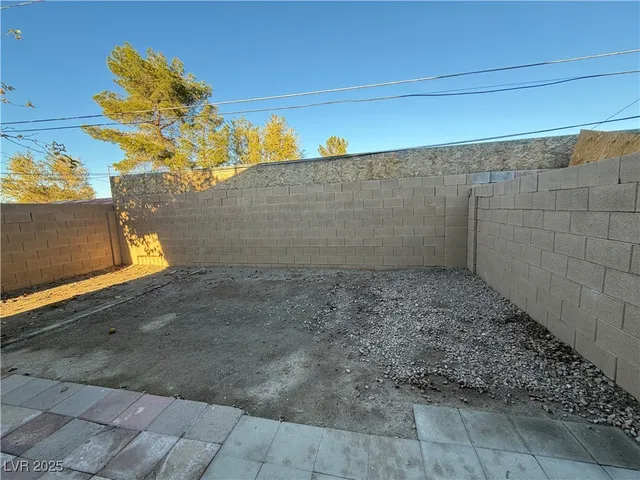 $900 | 5806 Dodd Street, Unit B, Las Vegas, NV 89122