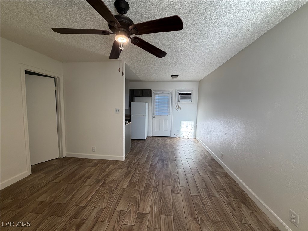 5806 Dodd Street, Unit B Las Vegas, NV 89122 - Photo 2 of 15