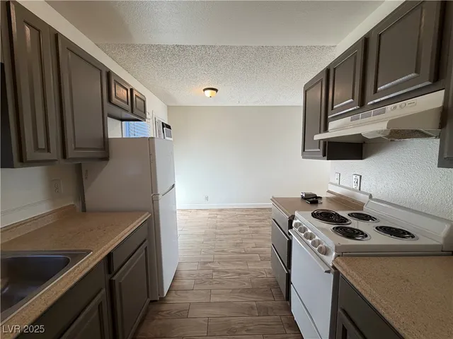 $900 | 5806 Dodd Street, Unit B, Las Vegas, NV 89122