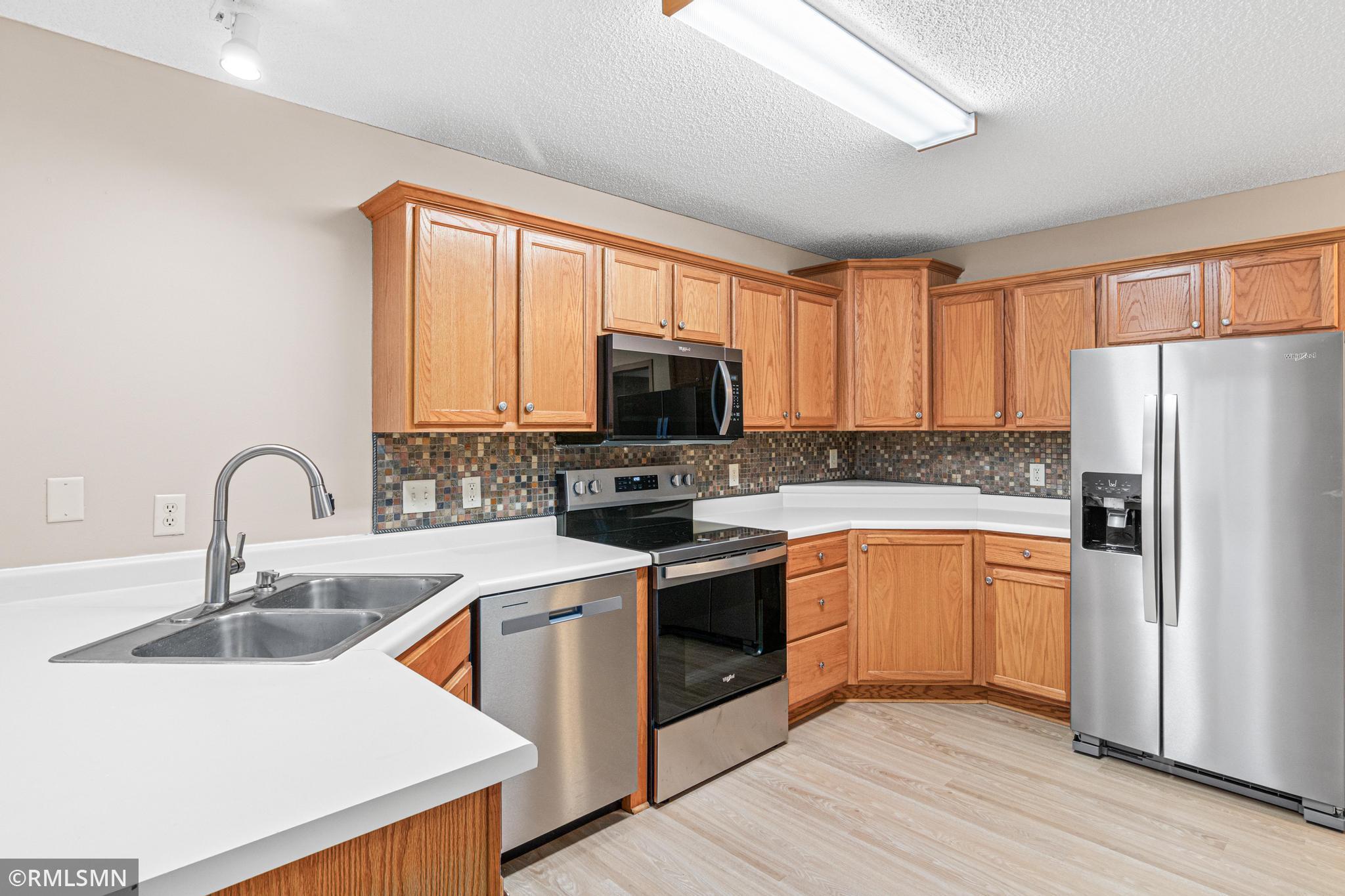 1900 Hawthorne Point Hudson, WI 54016 - Photo 14 of 35