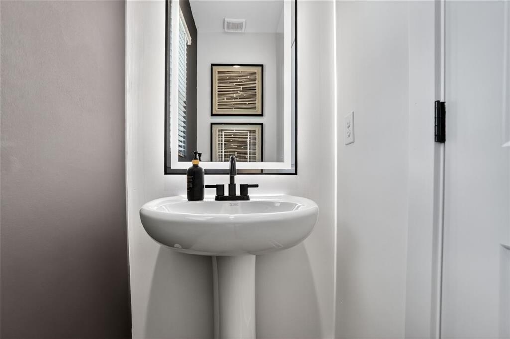 3140 Marbella Circle, Unit 20 Kennesaw, GA 30152 - Photo 18 of 40