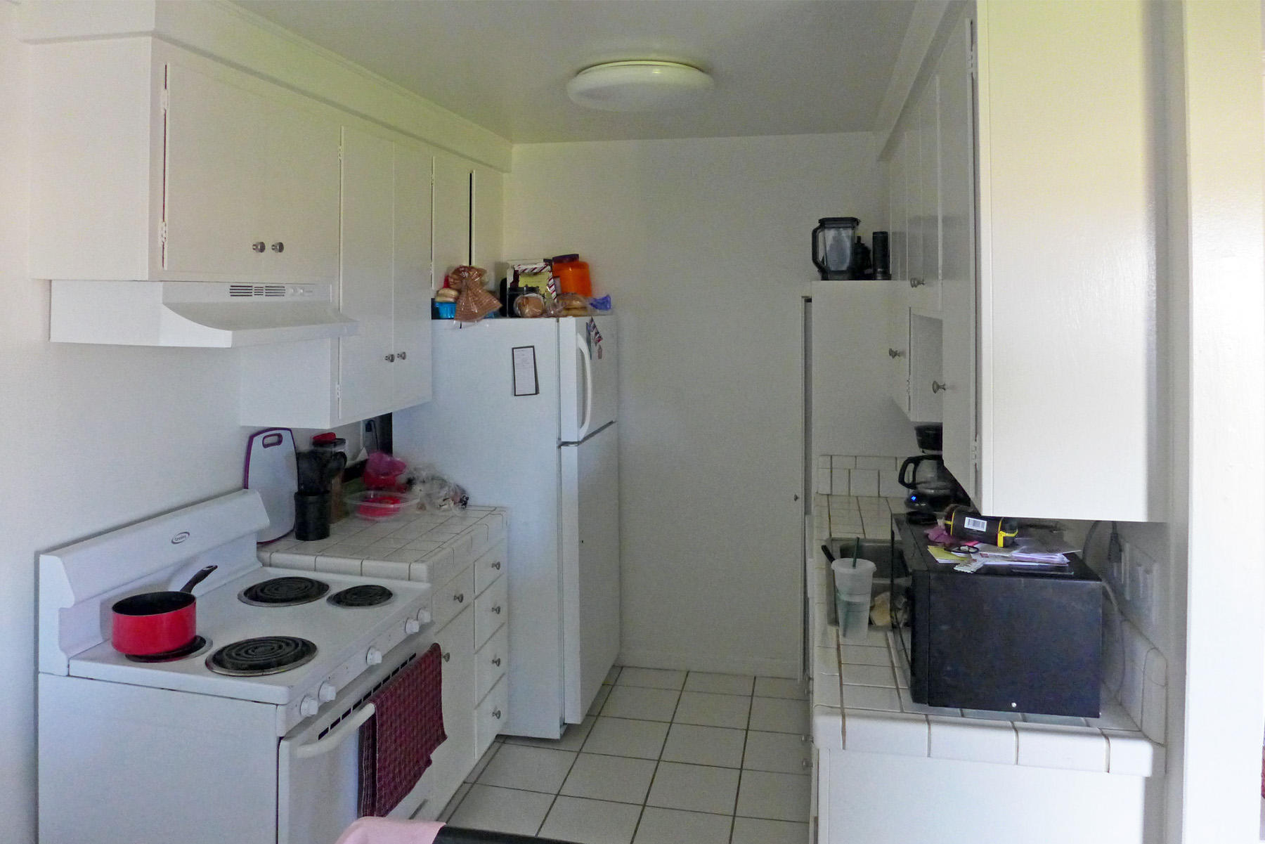 4903 Nautilus Street Oxnard, CA 93035 - Photo 8 of 10 a room with storage and utility