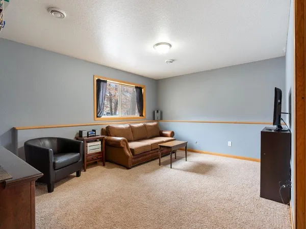$389,900 | 14943 Hemlock Drive, Baxter, MN 56425