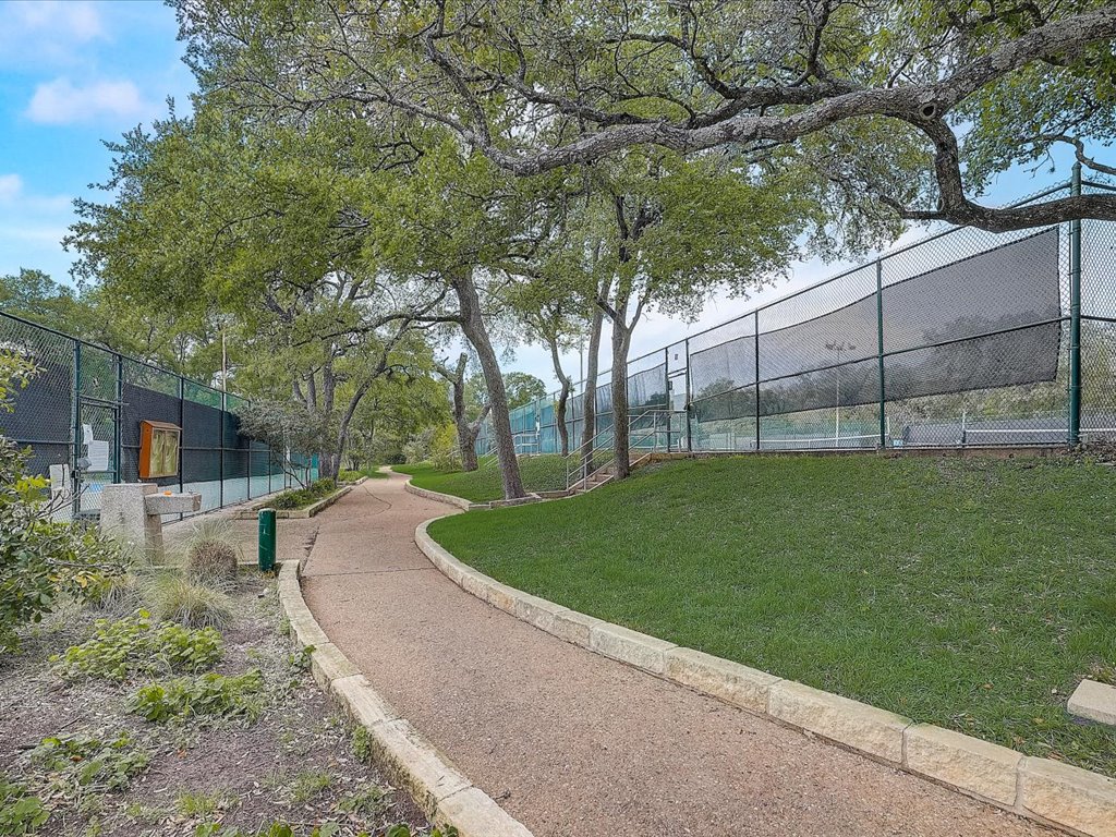 4711 Fieldstone Drive Austin, TX 78735 - Photo 32 of 40 View of home's community