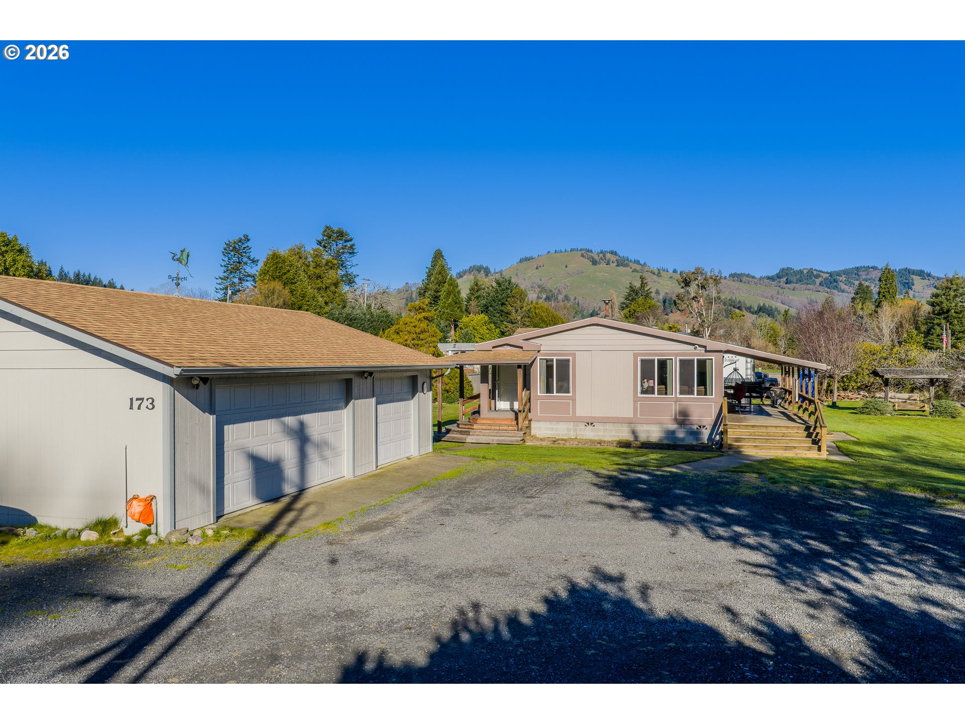 173 East Date Street Powers, OR 97466 - Photo 11 of 48