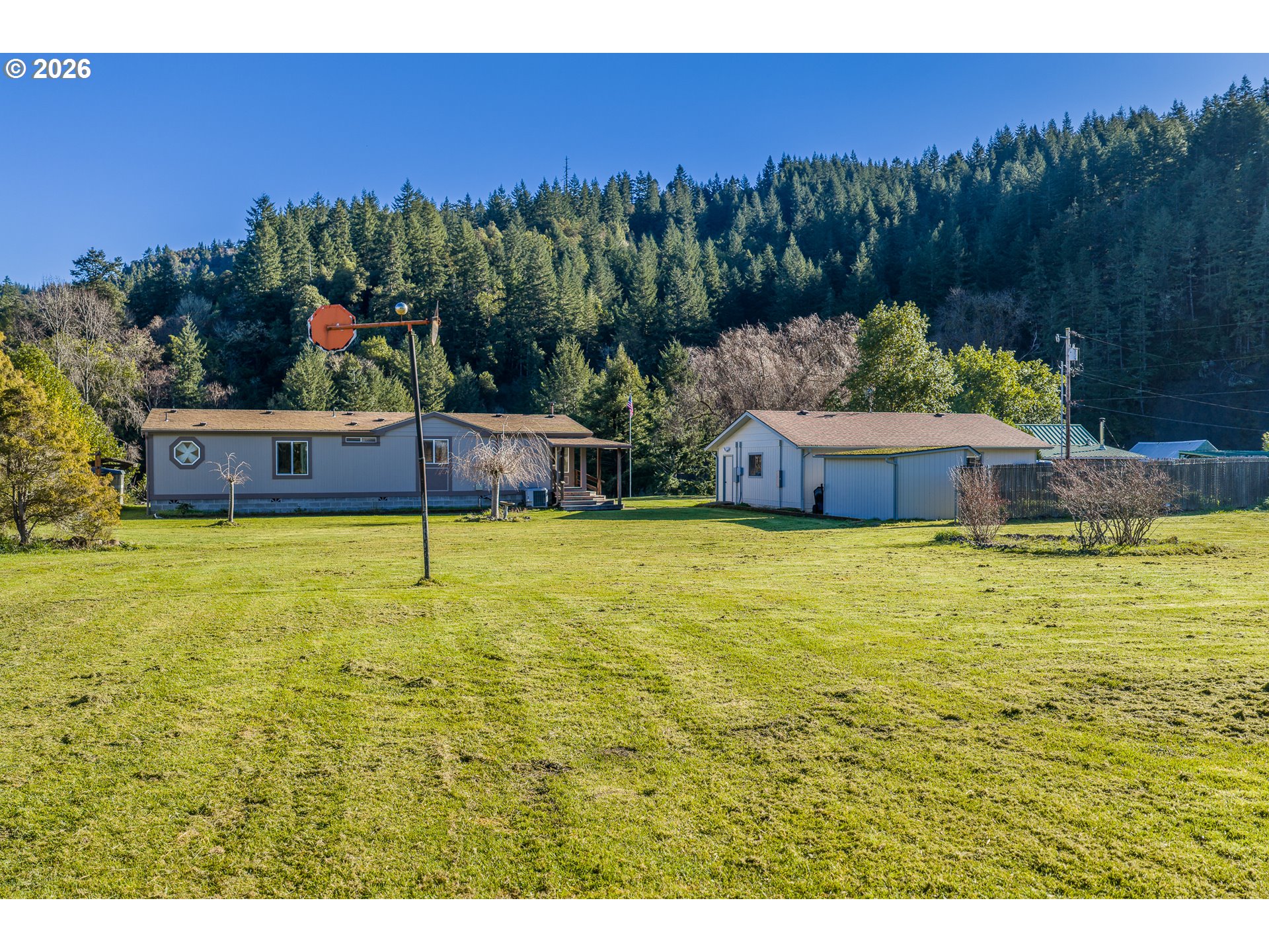 173 East Date Street Powers, OR 97466 - Photo 15 of 48