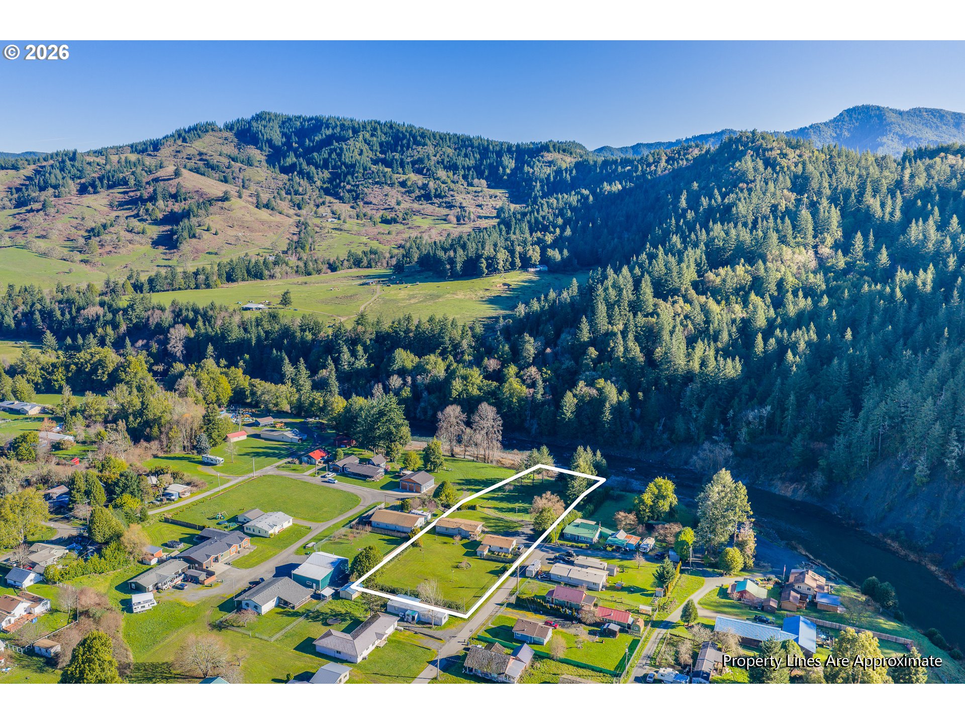 173 East Date Street Powers, OR 97466 - Photo 2 of 48