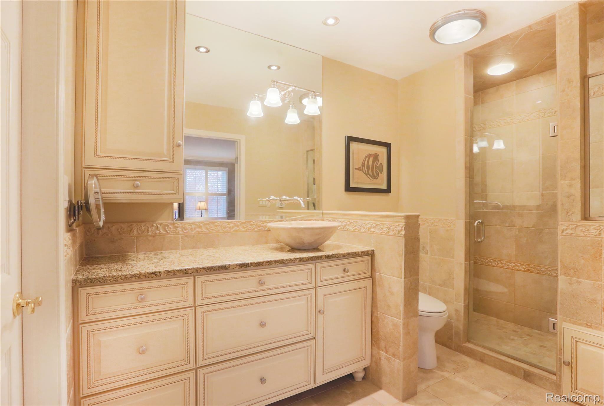 1138 Valley Stream Court Rochester, MI 48309 - Photo 17 of 31 0I0A9565.jpeg