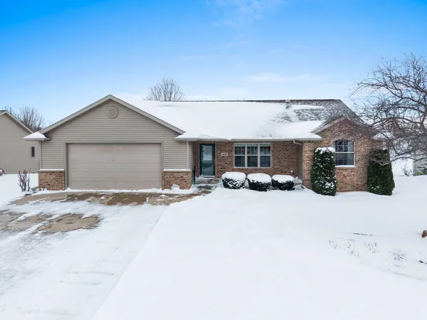 1602 Meadows Lane, Luxemburg, WI 54217