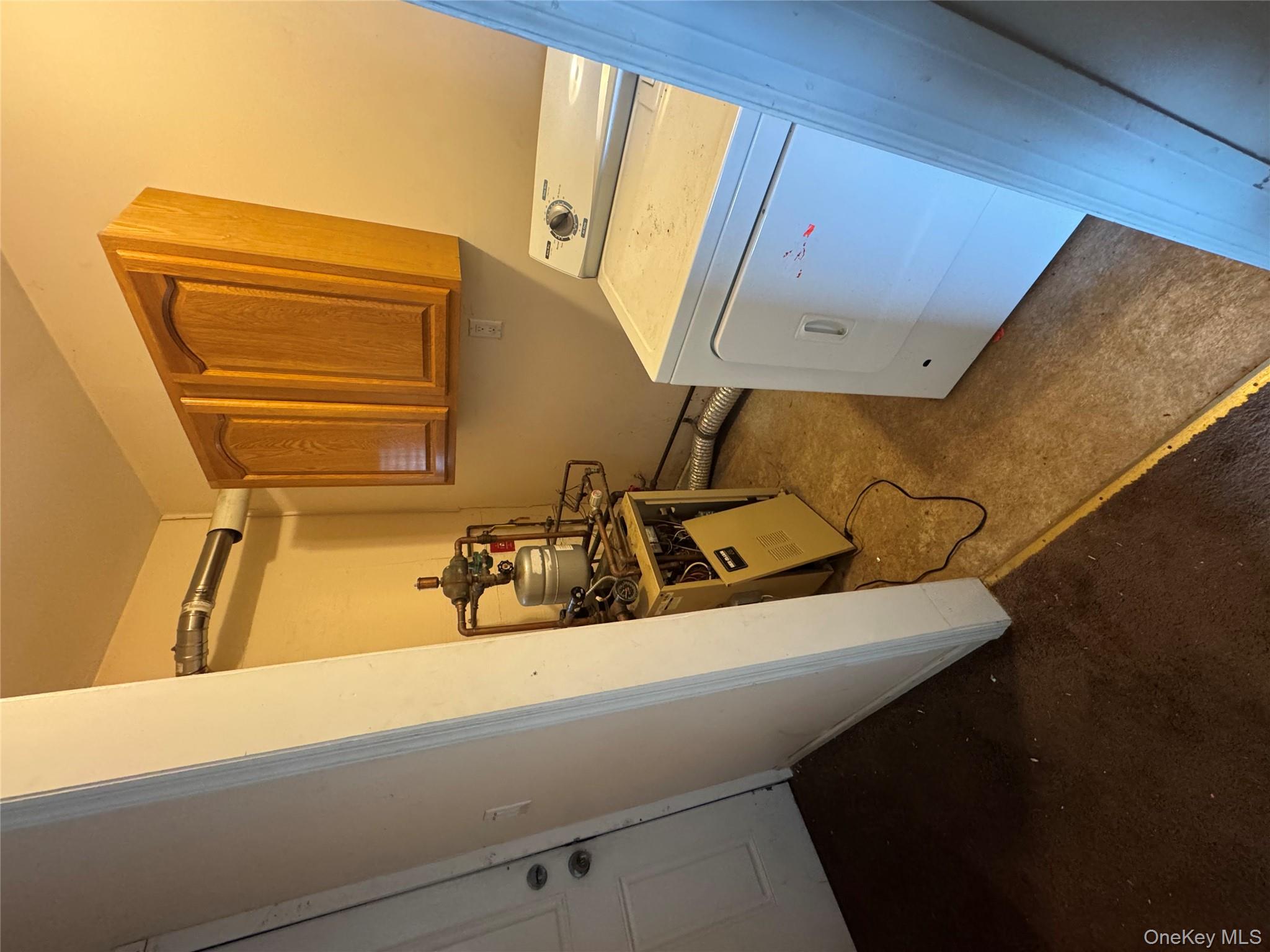 99-77 163rd Road Queens, NY 11414 - Photo 5 of 9