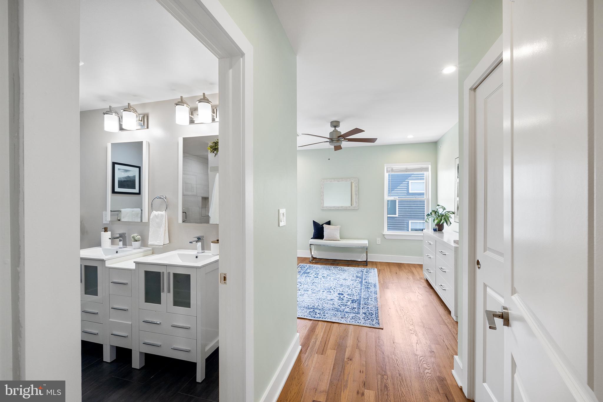 1229 North 5th Street, Unit 2 Philadelphia, PA 19122 - Photo 12 of 23 Primary bedroom bath