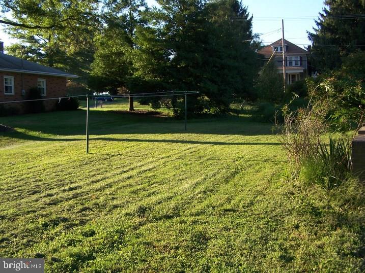 204 Barcroft Road, Unit 1 York, PA 17406 - Photo 3 of 12 Gallery Image 3