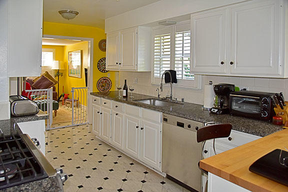244 Hot Springs Road Santa Barbara, CA 93108 - Photo 17 of 36 Kitchen