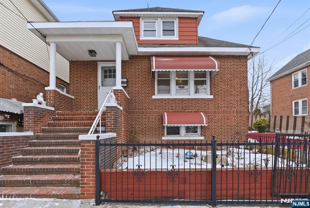 44 Malcolm Avenue Garfield, NJ 07026 - Photo 2 of 50