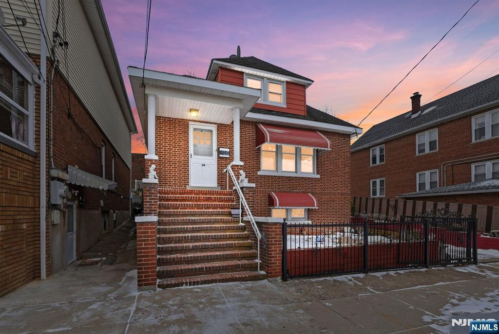 44 Malcolm Avenue Garfield, NJ 07026 - Photo 3 of 50