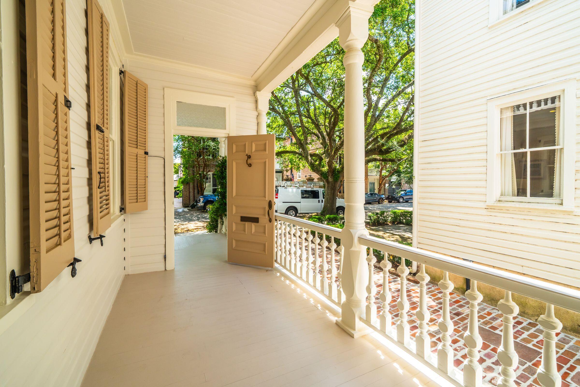 95 Church Street Charleston, SC 29401 - Photo 11 of 87 Walkway to Front Door