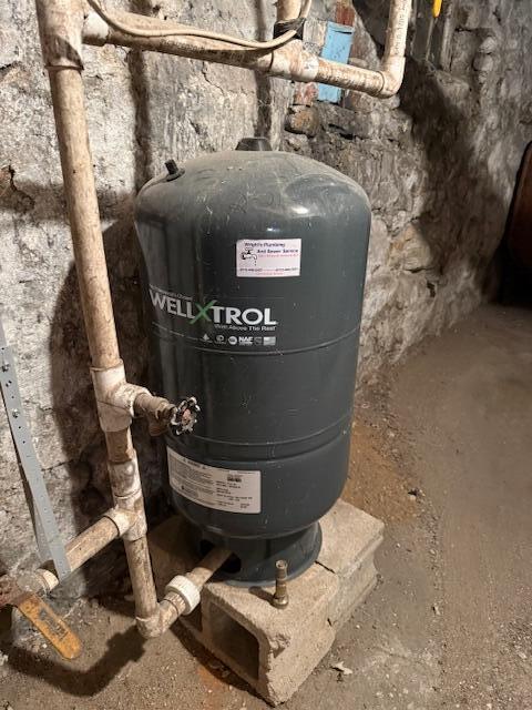 14940 Medina Road Hudson, MI 49247 - Photo 54 of 60 Pressure Tank