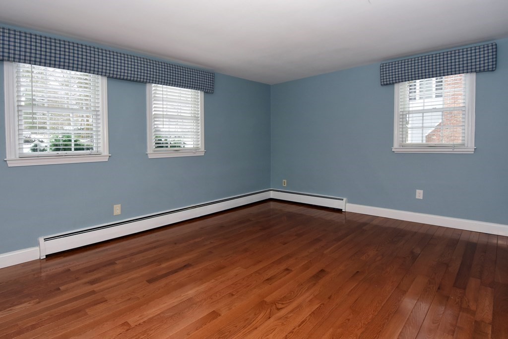 17 Rockland Road Danvers, MA 01923 - Photo 20 of 38 Gallery Image 20