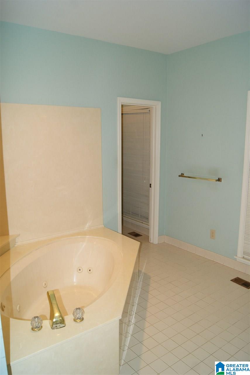 1028 Willowbrook Road Birmingham, AL 35215 - Photo 22 of 39