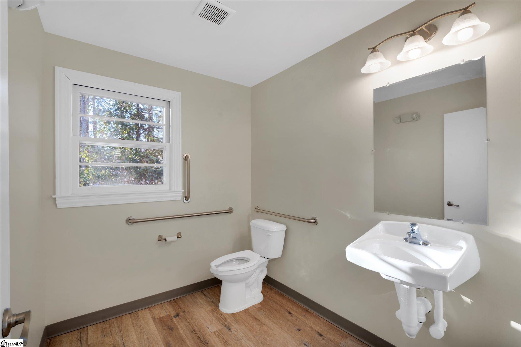 323 West Georgia Road Simpsonville, SC 29681 - Photo 12 of 28